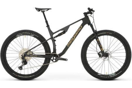 Bicicleta Megamo Track R100 10 2025