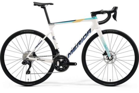Bicicleta Merida Scultura 6000 Bahrain Victorious 2024